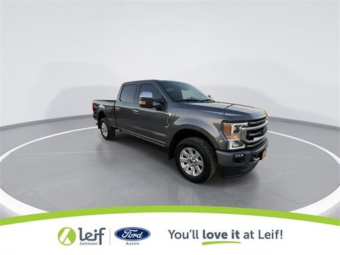 Used 2021 Ford F250 Platinum image 2