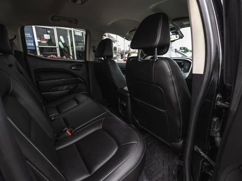 Used 2018 Chevrolet Colorado ZR2 w/ ZR2 Midnight Special Edition AWD/4WD image 36