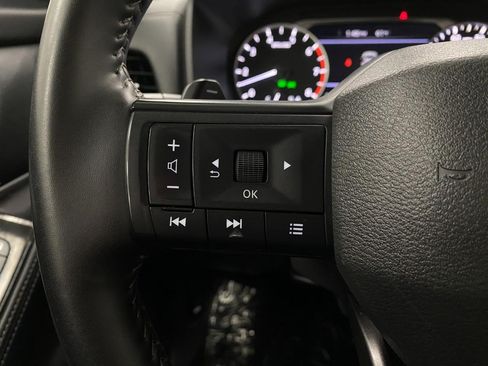 Certified 2025 Nissan Rogue SV AWD/4WD image 16