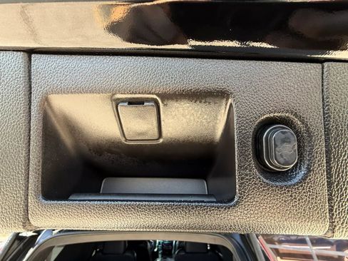 Used 2016 Cadillac Escalade Platinum AWD/4WD image 34