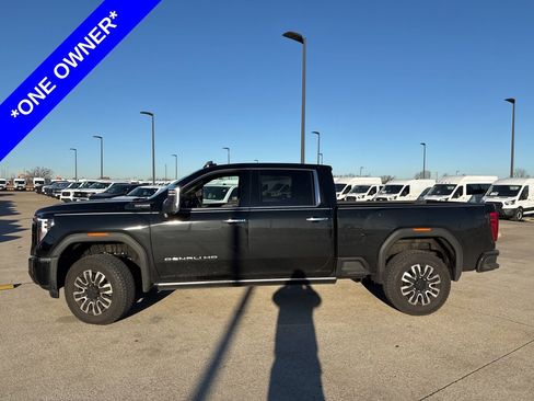 Used 2026 GMC Sierra 2500 Denali Ultimate image 3