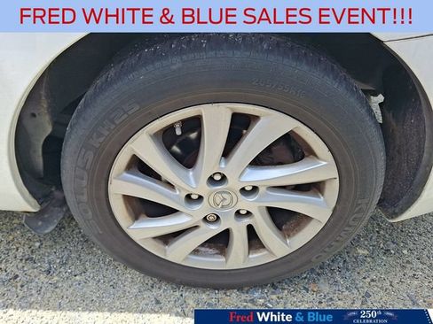 Used 2012 MAZDA MAZDA3 i Touring FWD image 5