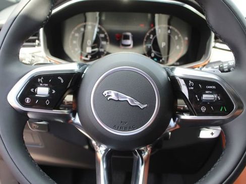 New 2026 Jaguar F-PACE R-Dynamic S image 14