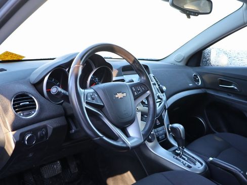Used 2012 Chevrolet Cruze Eco image 9
