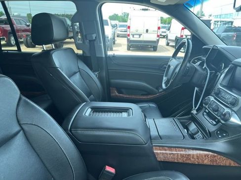 Used 2019 Chevrolet Tahoe Premier AWD/4WD image 6