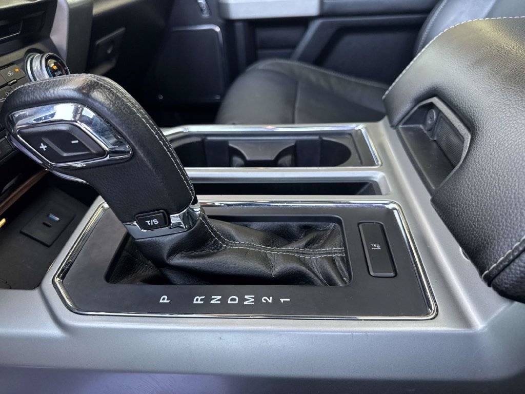 Used 2015 Ford F150 Lariat w/ Equipment Group 502A Luxury AWD/4WD image 28