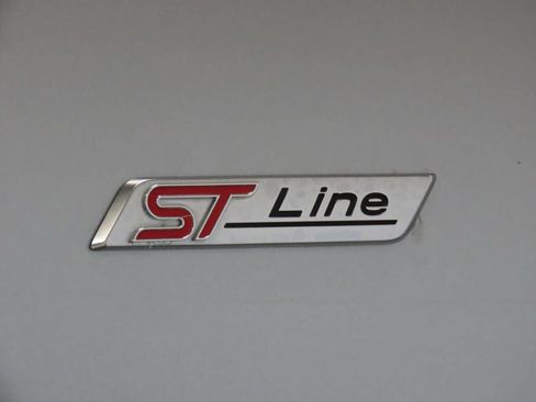 Used 2024 Ford Escape ST-Line FWD image 4