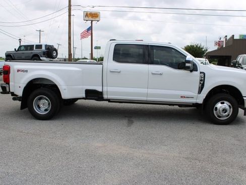 New 2026 Ford F350 Lariat w/ Lariat Ultimate Package AWD/4WD image 3