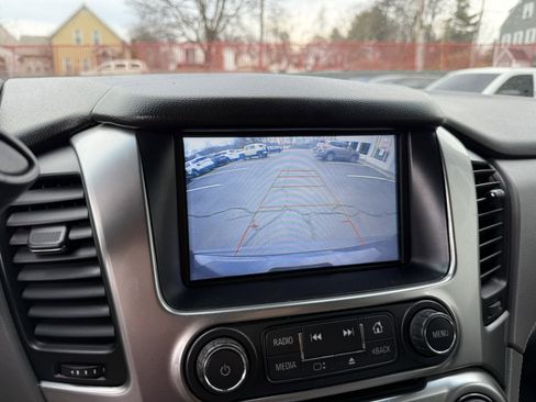 Used 2018 Chevrolet Tahoe LT image 24