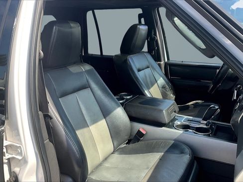 Used 2011 Ford Expedition XLT w/ 202A Rapid Spec Order Code image 7