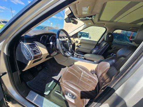 Used 2017 Land Rover Range Rover Sport HSE image 8