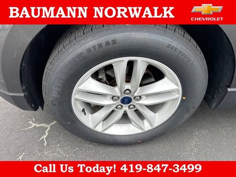 Used 2016 Ford Edge SEL FWD image 9