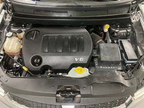 Used 2019 Dodge Journey SE image 16