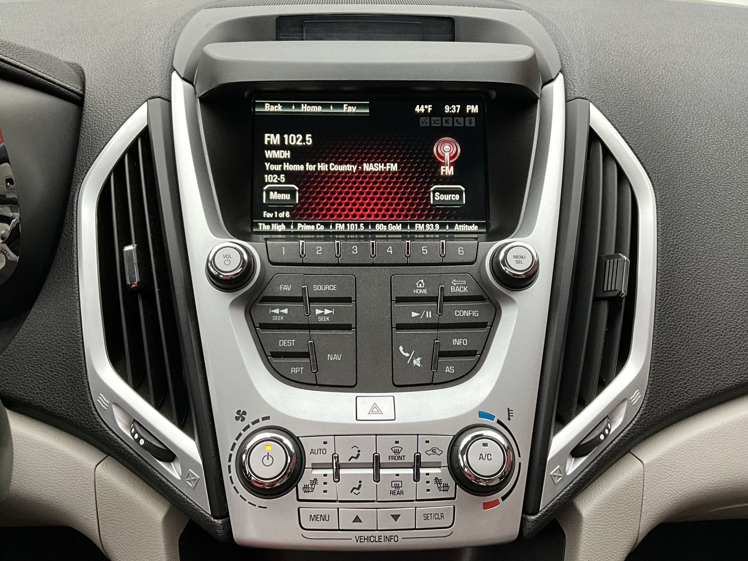Used 2016 GMC Terrain SLT w/ Open Road Package FWD image 4