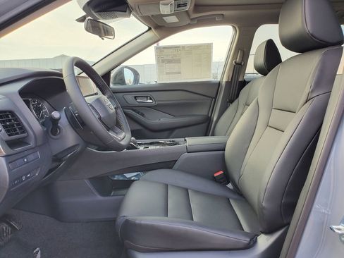 New 2026 Nissan Rogue SV image 16