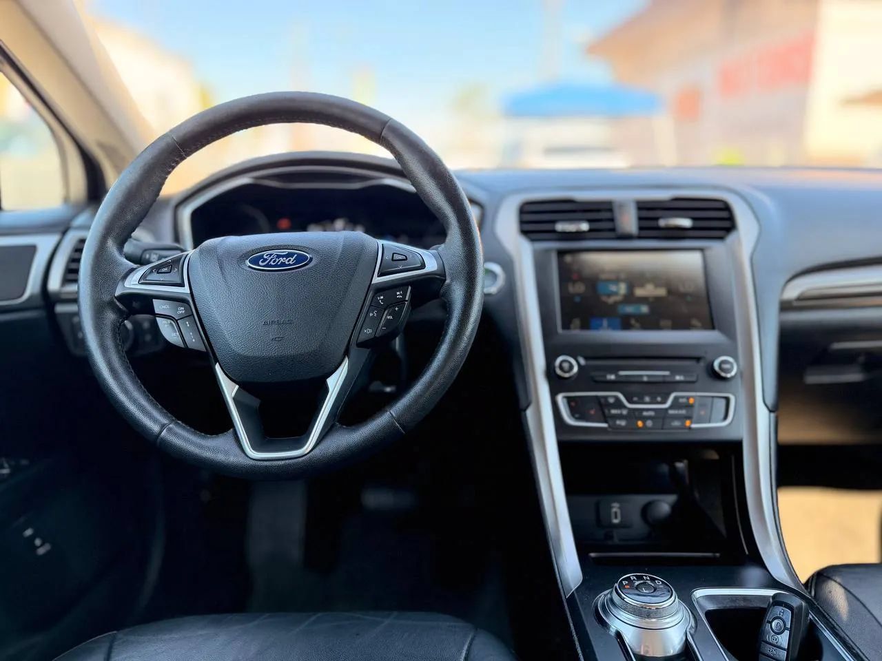 Used 2017 Ford Fusion SE w/ Equipment Group 602A FWD image 43