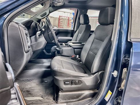 Used 2021 Chevrolet Silverado 1500 RST image 11