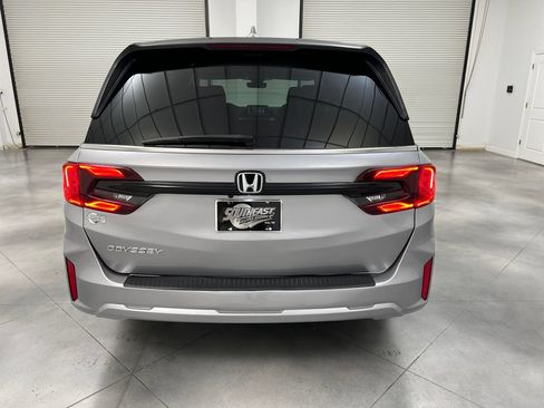 Used 2025 Honda Odyssey EX-L image 8