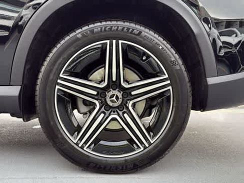 Used 2026 Mercedes-Benz GLC 300 4MATIC image 10