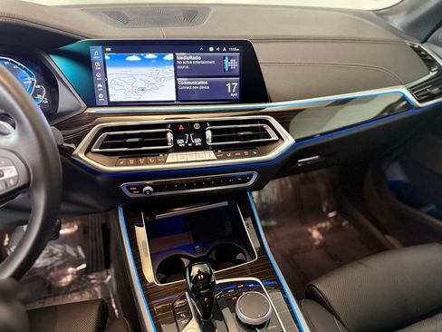 Used 2023 BMW X5 xDrive45e AWD/4WD image 16