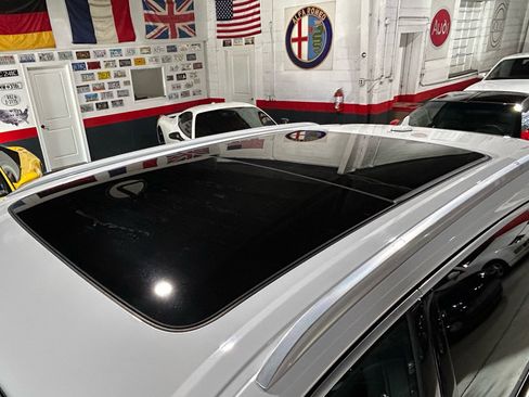 Used 2018 Audi Q7 3.0T Premium image 9