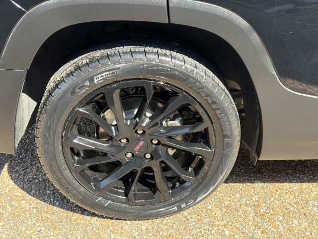 Used 2023 GMC Terrain SLT w/ Elevation Edition FWD image 5