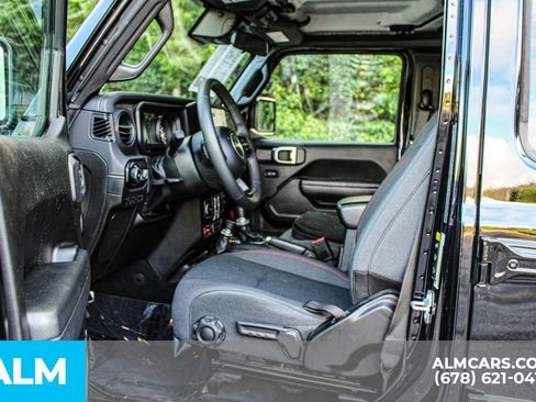 Used 2025 Jeep Wrangler Unlimited Rubicon AWD/4WD image 16