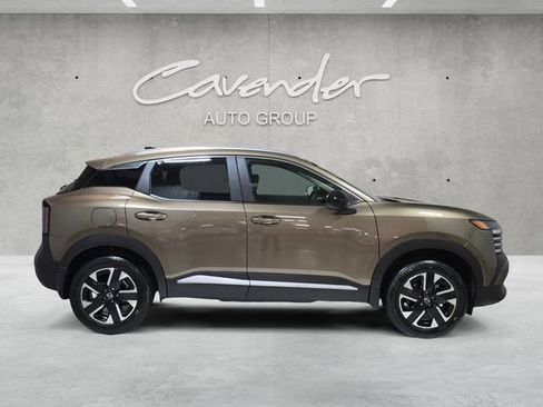 New 2026 Nissan Kicks SV image 17