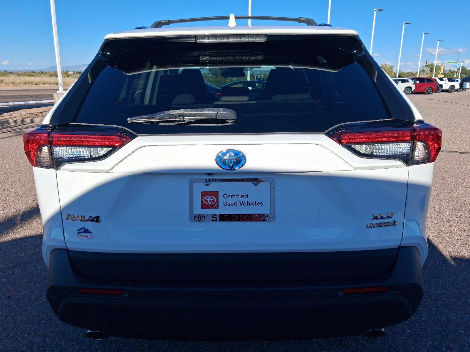 Used 2021 Toyota RAV4 XLE w/ Convenience Package AWD/4WD image 5