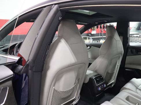 Used 2013 Audi S7 Prestige image 40