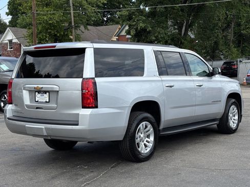 Used 2020 Chevrolet Suburban LT AWD/4WD image 8