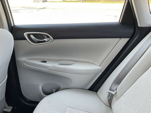 Used 2015 Nissan Sentra SV w/ Style Package image 17