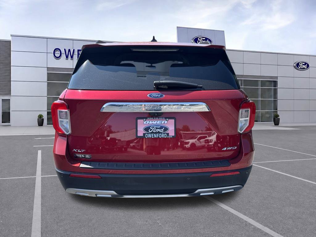 Used 2021 Ford Explorer XLT w/ Equipment Group 202A AWD/4WD image 5