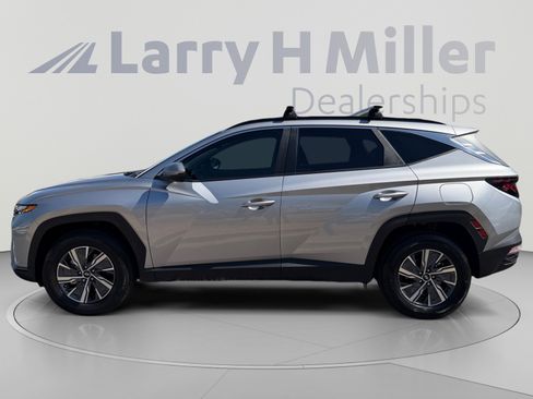 Used 2024 Hyundai Tucson Blue AWD/4WD image 2