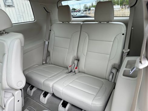 Used 2022 GMC Acadia Denali w/ Denali Ultimate Package FWD image 30