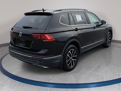 Used 2021 Volkswagen Tiguan SE FWD image 5