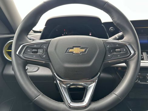 Certified 2024 Chevrolet Trax LT w/ Driver Confidence Package FWD image 19