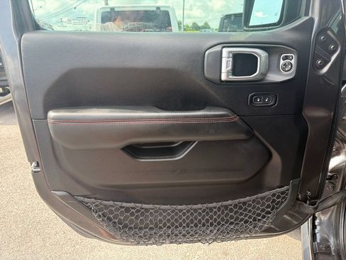 Used 2019 Jeep Wrangler Unlimited Rubicon AWD/4WD image 26