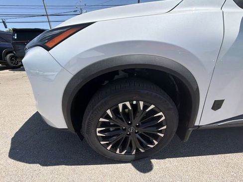 New 2026 Nissan Rogue SV AWD/4WD image 10
