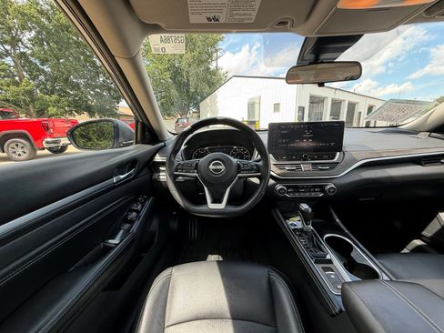 Used 2023 Nissan Altima 2.5 SL FWD image 24