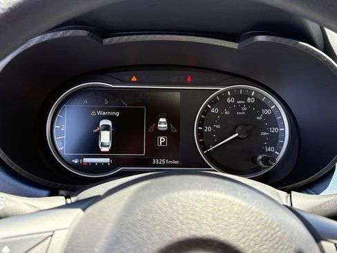 Used 2025 Nissan Versa SV FWD image 16
