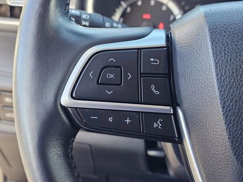 Used 2023 Toyota Highlander XLE image 21