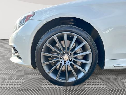 Used 2015 Mercedes-Benz S 550 Sedan image 19