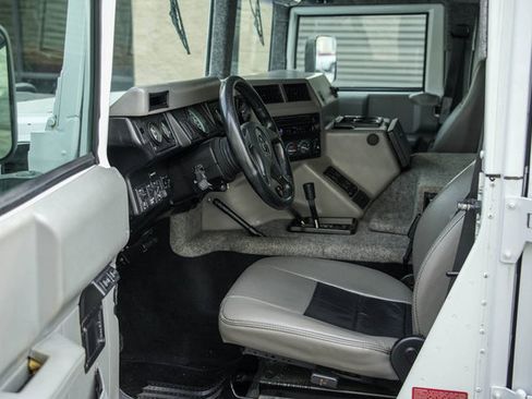 Used 1996 HUMMER H1 4-Door Wagon AWD/4WD image 20