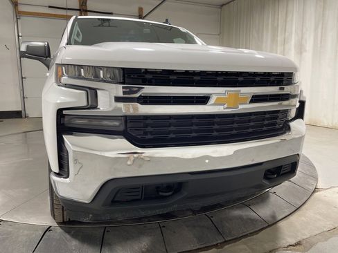 Used 2021 Chevrolet Silverado 1500 LT image 2