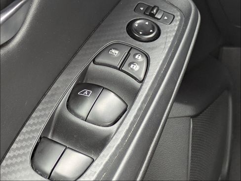 Used 2024 Nissan Sentra SV FWD image 25