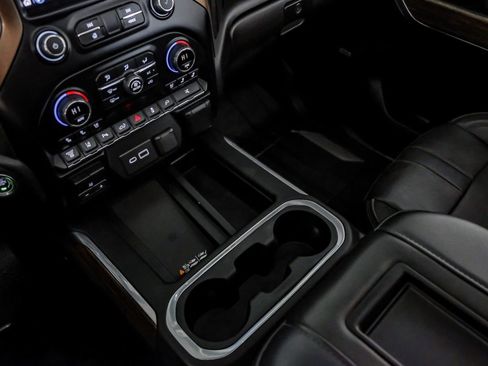 Used 2022 Chevrolet Silverado 3500 High Country image 25