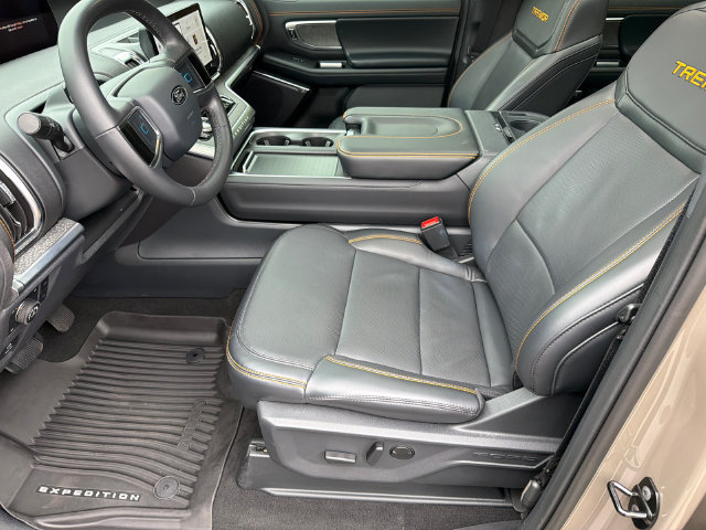 Used 2026 Ford Expedition Tremor AWD/4WD image 11