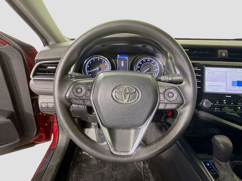 Used 2020 Toyota Camry LE image 13