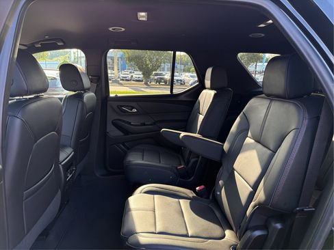 Used 2023 Chevrolet Traverse RS AWD/4WD image 10